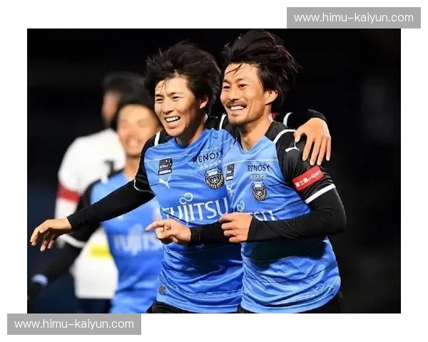 关东德比：川崎前锋与浦和红钻的宿命对决，谁能笑傲绿茵场？